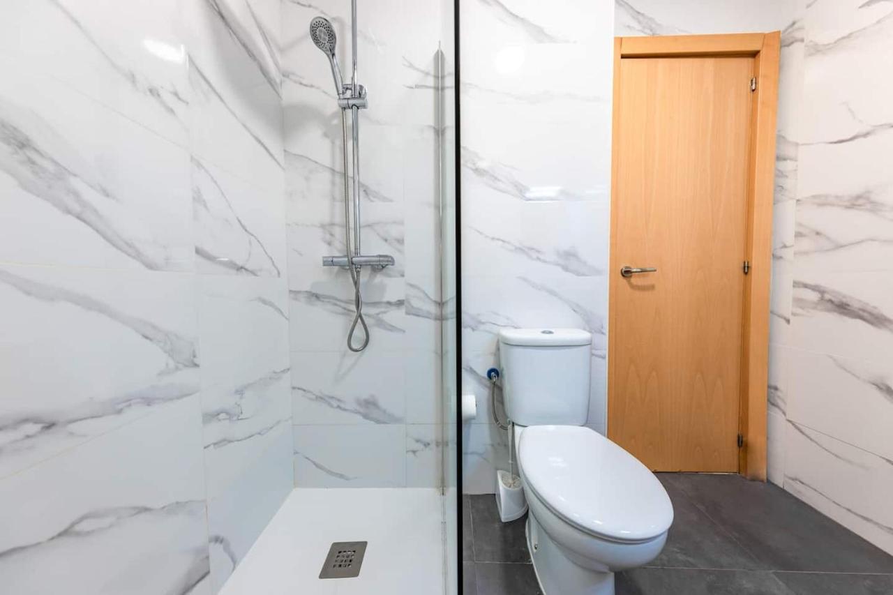 Private Rooftop&Elegant studio - Center Appartement Málaga Buitenkant foto
