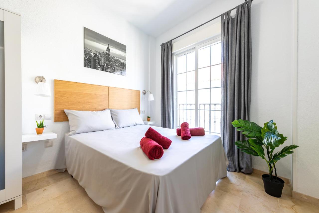 Private Rooftop&Elegant studio - Center Appartement Málaga Buitenkant foto